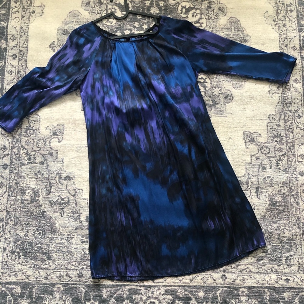 Tahari Silk Slip Long Sleeved Blue Toned Dress